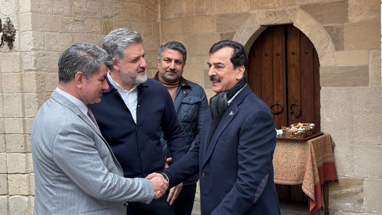 Türkiyə millət vəkilləri Türkiyə-Azərbaycan İş Adamları və Sənayeçiləri İctimai Birliyi (TÜİB) ilə bir araya gəldi.